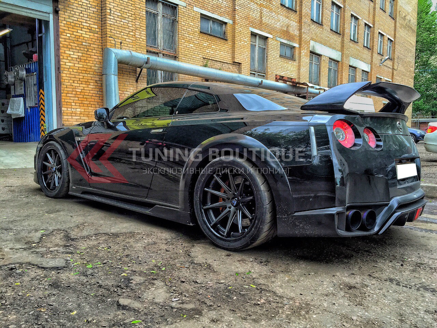 Nissan GTR на 20" дисках Rohana RC10 Matte Graphite фото 4